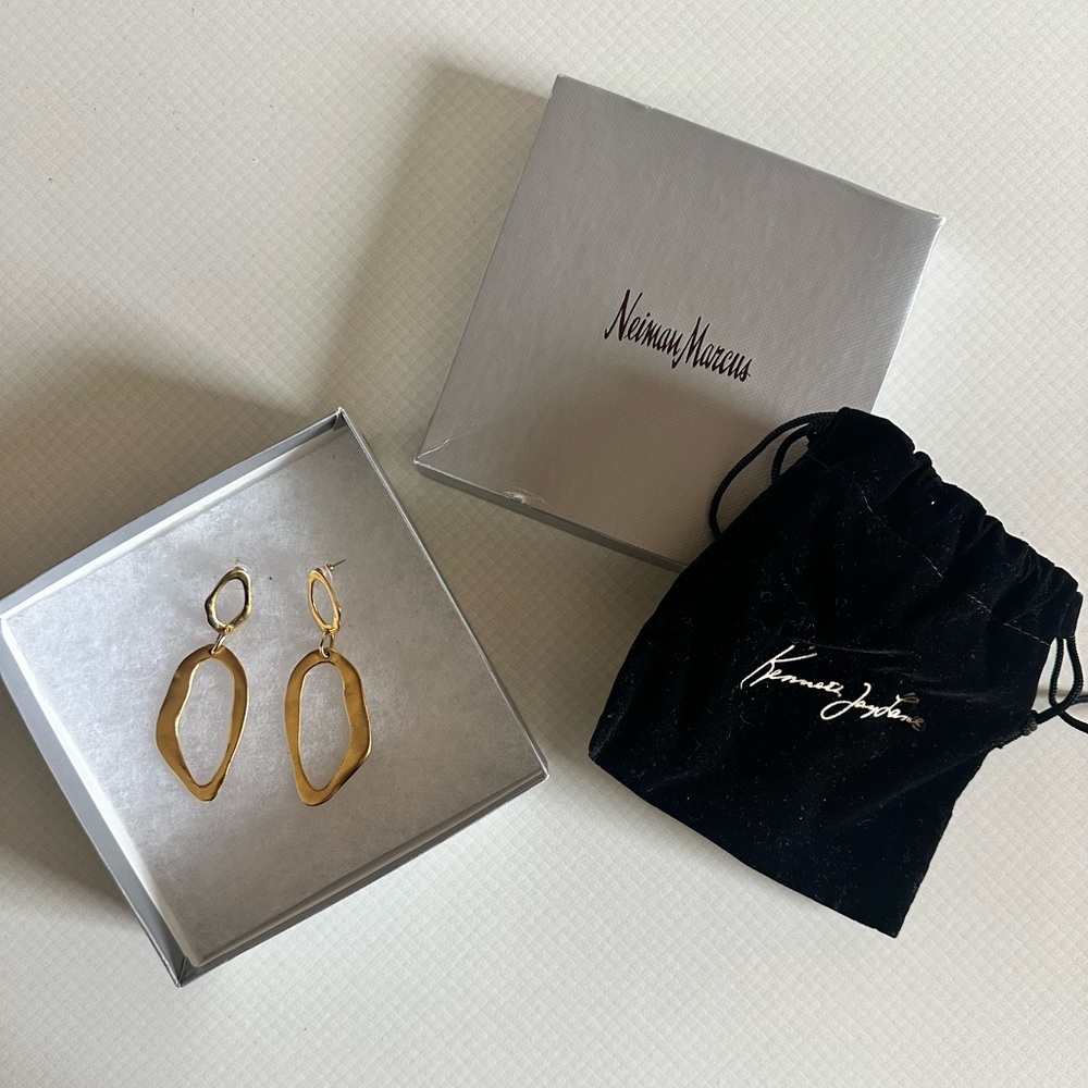 Kenneth Jay Lane Drop Earrings